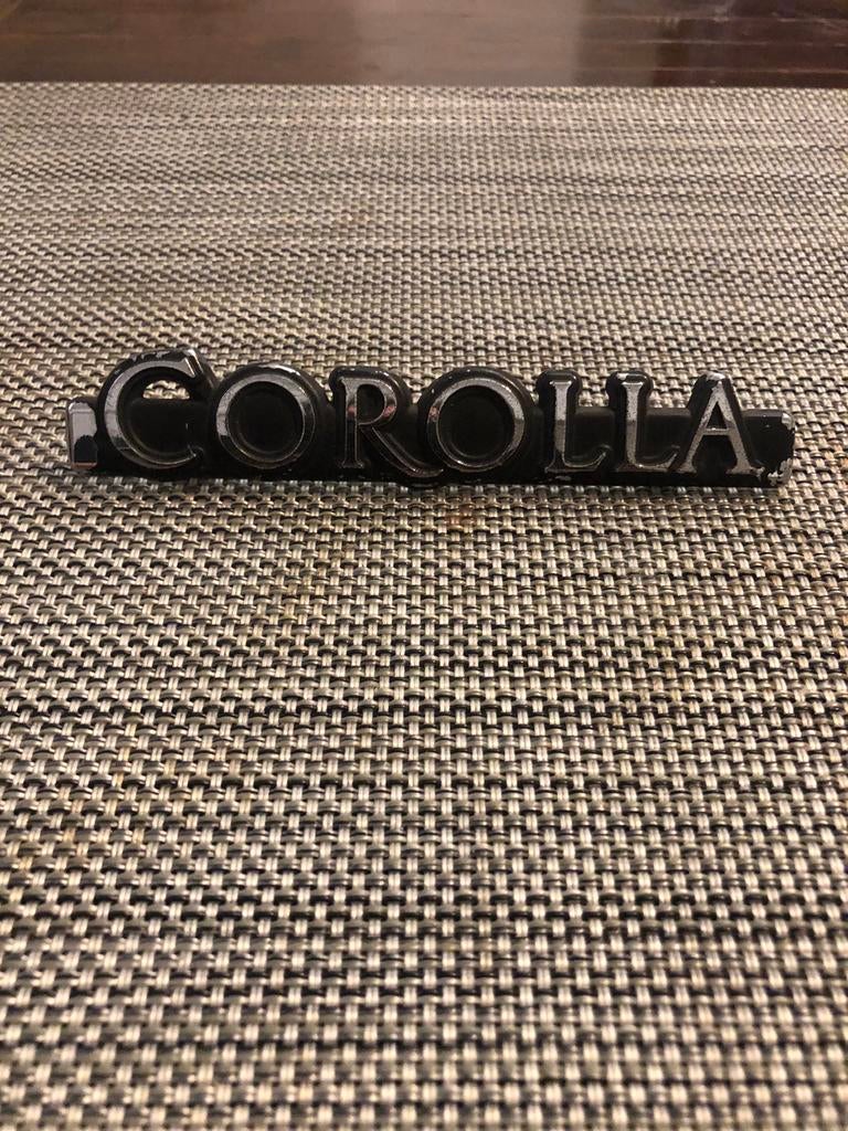 emblème insigne logo Toyota Corolla ancêtre, Ophalen, Gebruikt, Oldtimer onderdelen