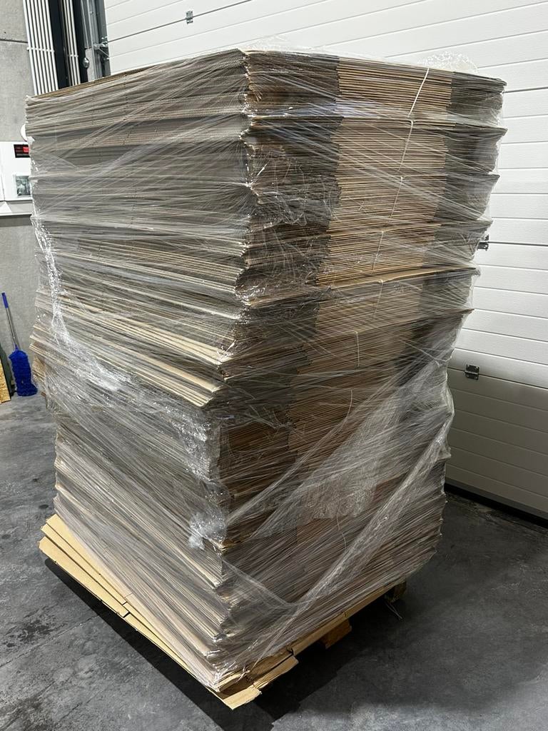 Pallet verzenddozen groot 275 stuks, Zakelijke goederen, Ophalen