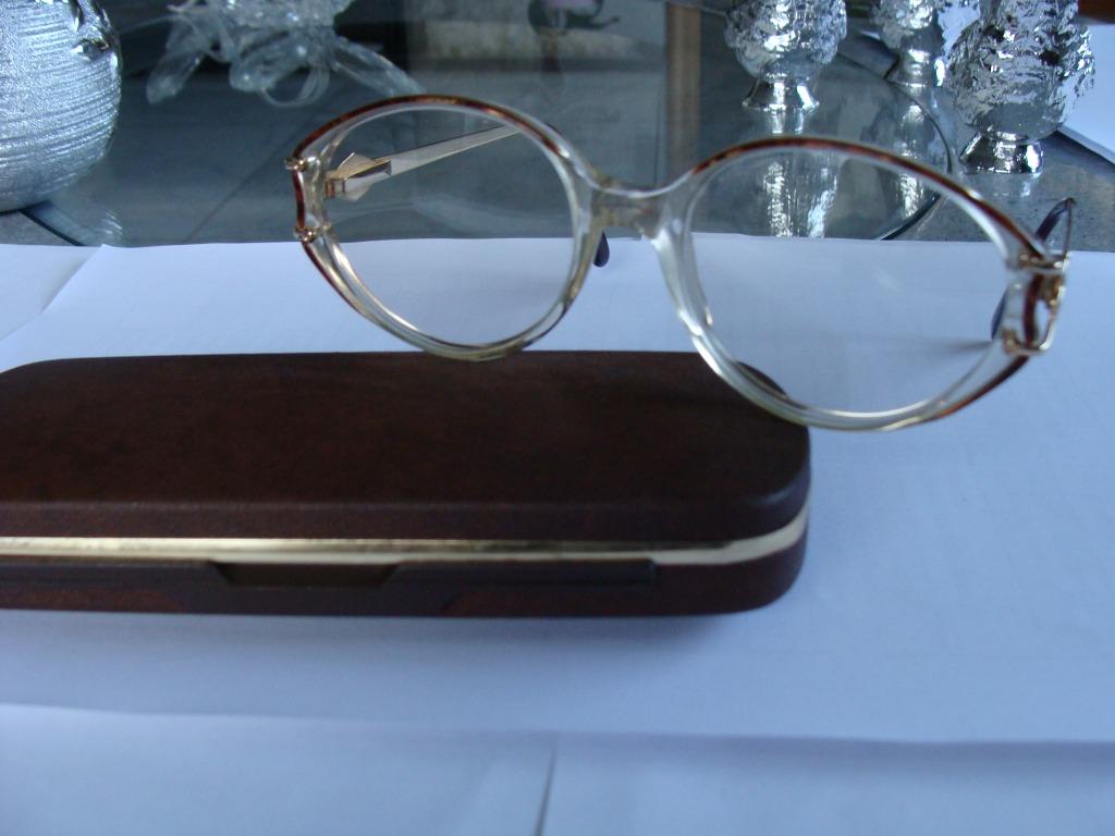 Lunette dame, marque Luxottica, 130 frame italie 0354,, Enlèvement ou Envoi, Comme neuf, Lunettes de lecture, Autres marques