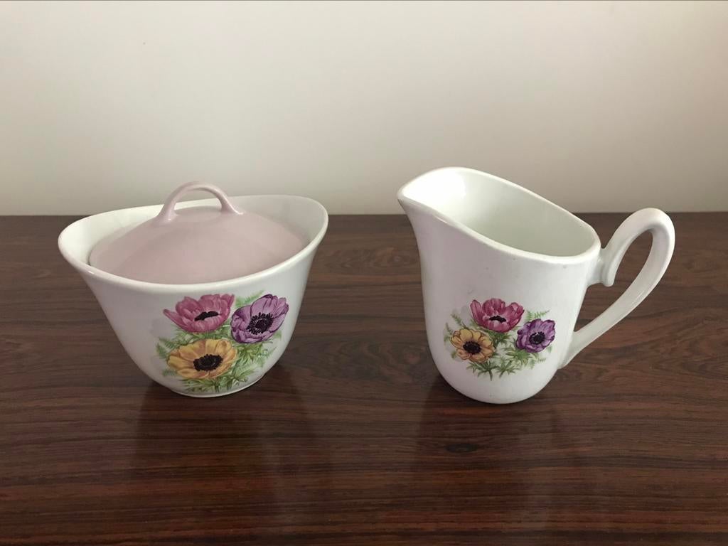 L’ amandinoise roomstel melkkannetje + suikerpot, Ophalen of Verzenden