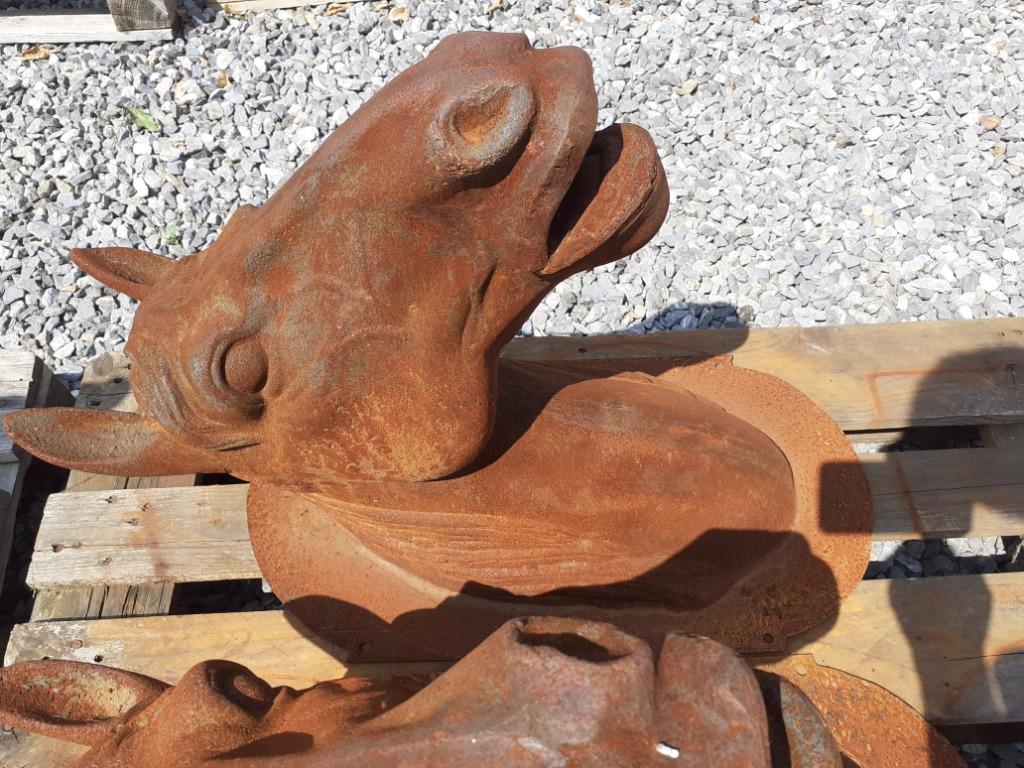 GROOT GIETIJZEREN PAARDENHOOFD OM OP TE HANGEN, Tuin en Terras, Tuinwanddecoratie, Ophalen, Zo goed als nieuw