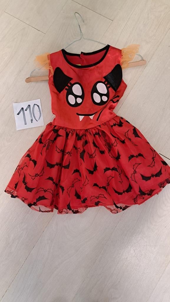 Halloween jurkje. 110, Ophalen of Verzenden, Zo goed als nieuw