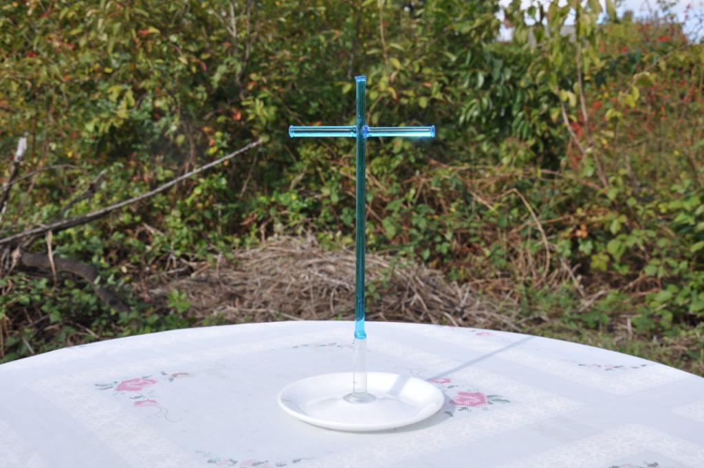 §  crucifix sur coupelle sans christ murano, Antiquités & Art, Enlèvement ou Envoi