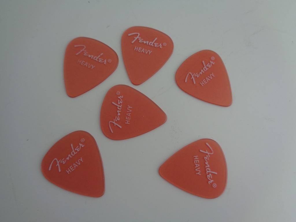 Médiators Fender HEAVY Orange 2,6 X 3 cm. 6 pièces, Musique & Instruments, Instruments | Accessoires, Enlèvement ou Envoi, Neuf