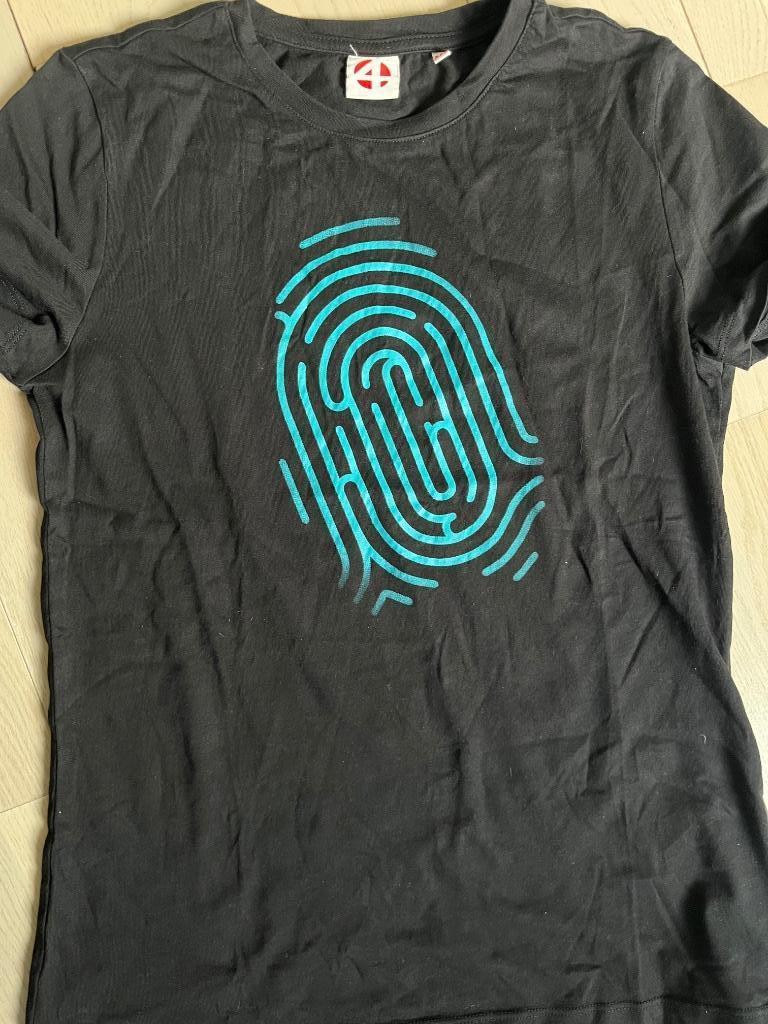 T-shirt de mol, Kinderen en Baby's, Ophalen of Verzenden, Gebruikt, Maat 164