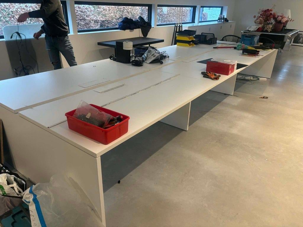 bureau eiland / 6 bureau's 180x90 aan elkaar, Huis en Inrichting, Bureaus, Gebruikt, Ophalen