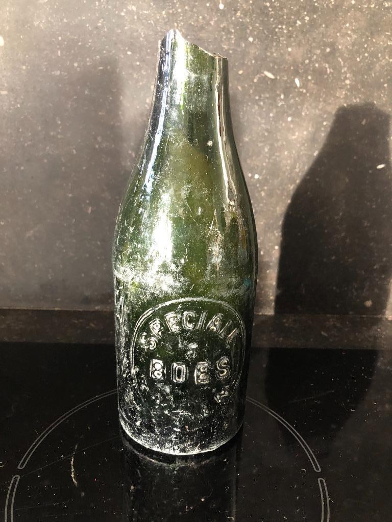 cristal alken fles DEDJUKOPDERAF speciale boes alken, Verzamelen, Ophalen, Gebruikt, Flesje(s), Overige merken