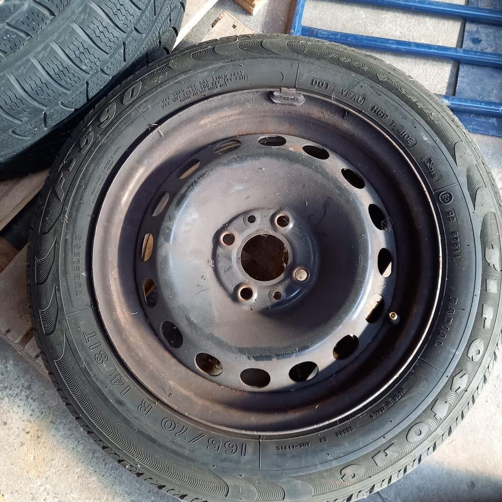 3 Alfa Romeo velgen 4 gaats hartafstand 10 cm + 2 R14 banden, Ophalen, Gebruikt