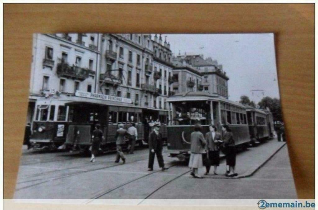 Carte postale - Photo Rue Pierre Fatio (1952) 1000 Lausanne, Collections, Envoi, Utilisé, Tram, Carte ou Gravure