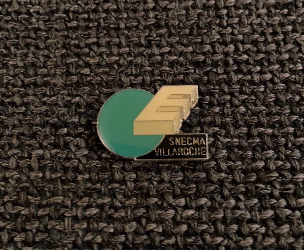 PIN - SNECMA - VLIEGTUIG - MOTOR - VLIEGTUIGMOTOREN, Envoi, Utilisé, Autres sujets/thèmes, Insigne ou Pin's