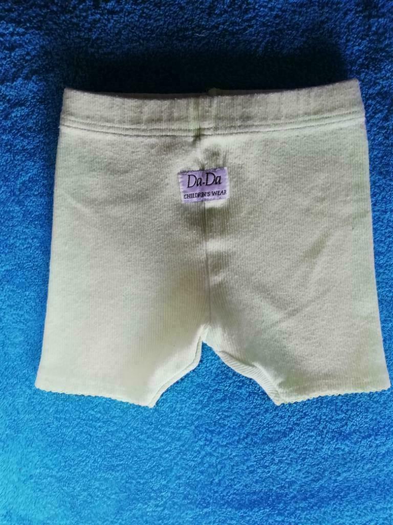 Lichtgroen shortje Da-Da maat 80, Kinderen en Baby's, Gebruikt, Broekje, Jongetje of Meisje, Ophalen of Verzenden