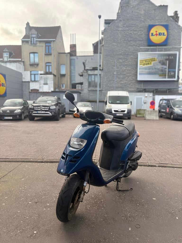 Typhoon 125cc, Enlèvement, Comme neuf