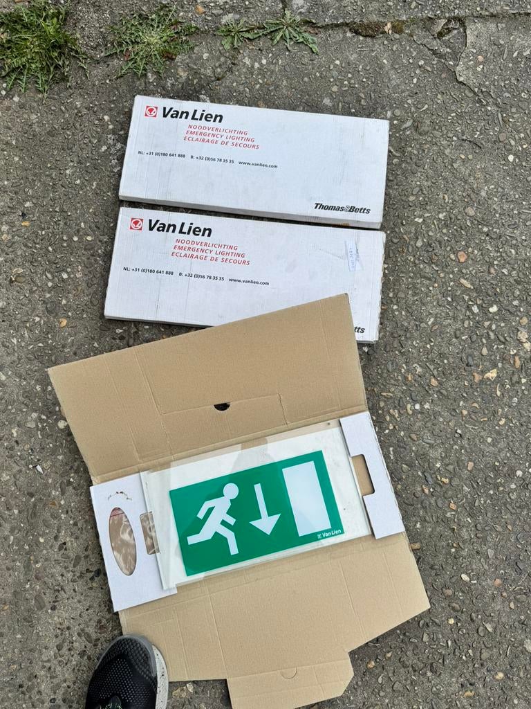 Plaque sortie de secours, Enlèvement ou Envoi, Neuf