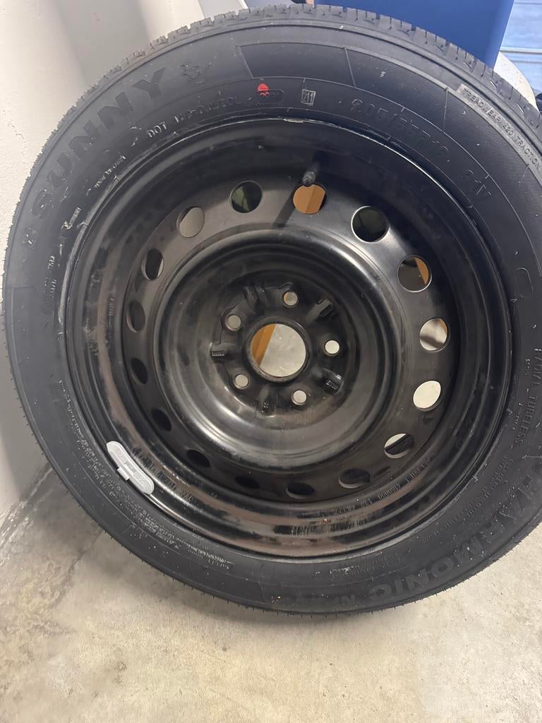 Extra band 205/55 R16, Ophalen, Zo goed als nieuw