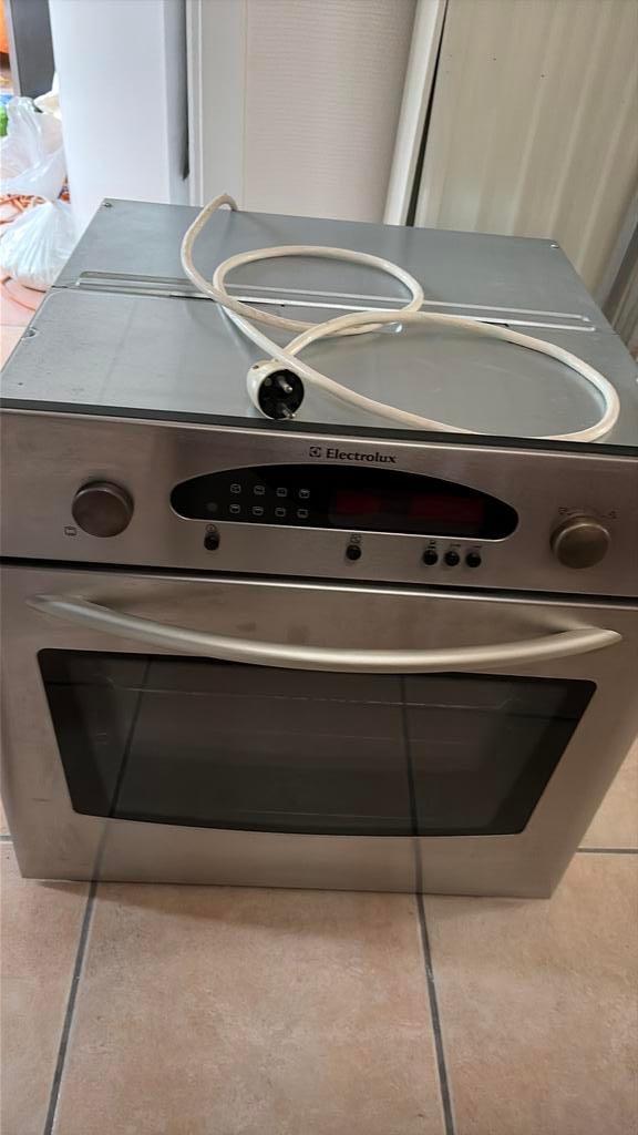 Four electronux, Elektronische apparatuur, Ovens, Ophalen, Oven
