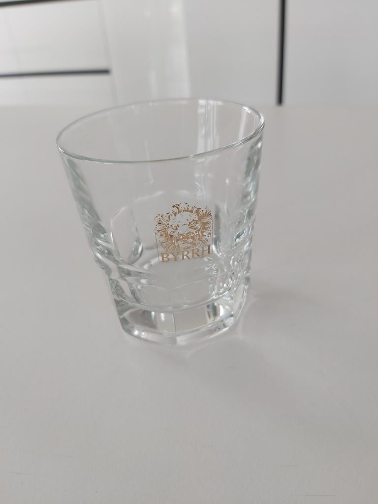 Verre à Byrrh, Enlèvement ou Envoi, Comme neuf