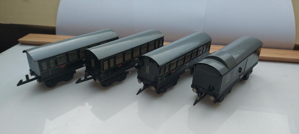 Échelle de Distler pour voitures particulières, Hobby & Loisirs créatifs, Trains miniatures | Échelles Autre, Autres marques, Analogique