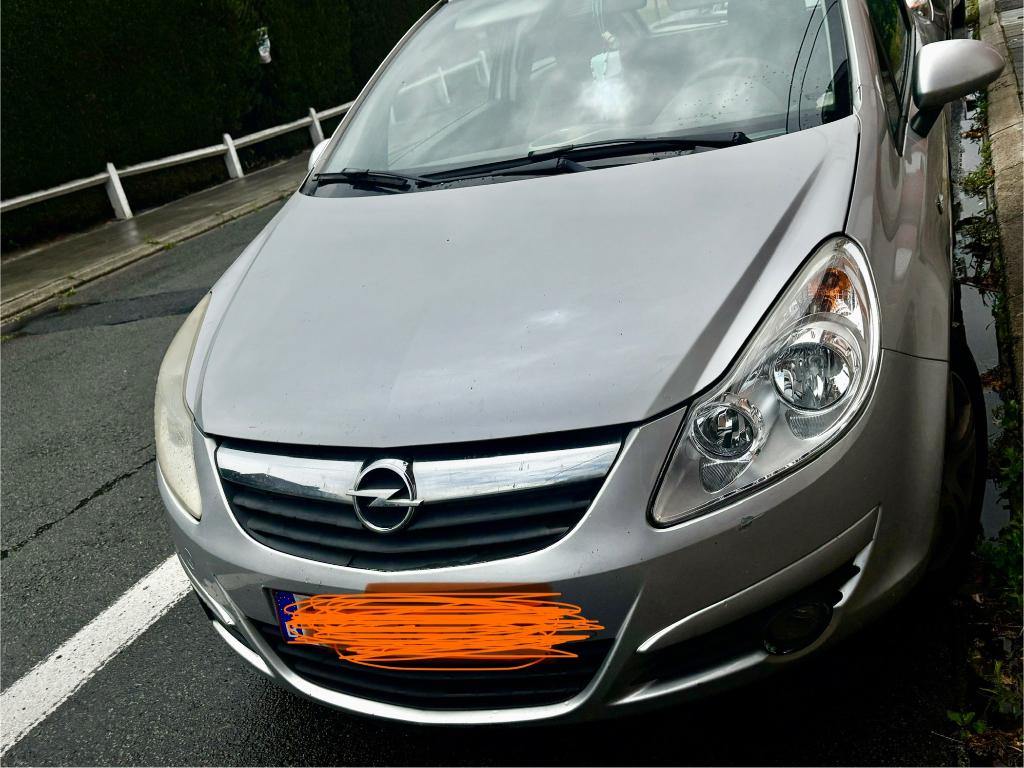 Opel corsa D, Autos, Achat, Noir, 44 kW, Particulier