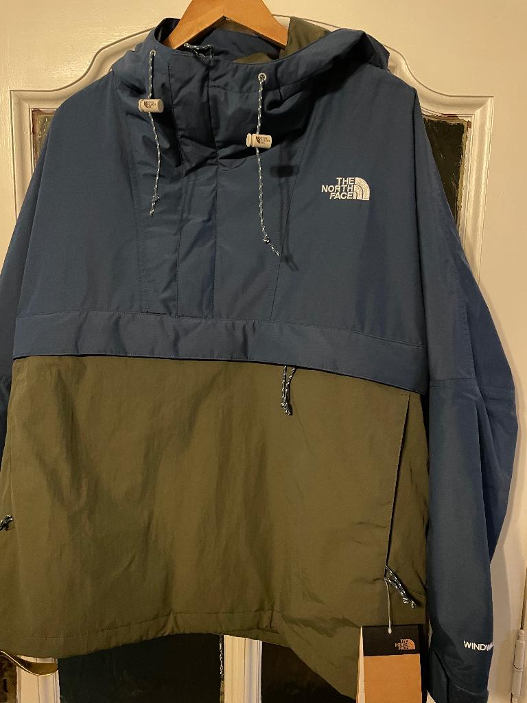 De jas van The North Face, Ophalen