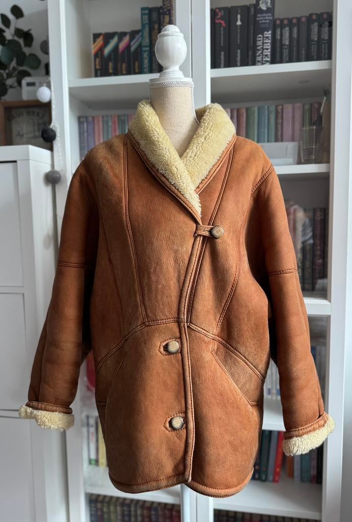 Manteau vintage en mouton retourné t.42, Kleding | Dames, Jassen | Winter, Gedragen, Maat 42/44 (L), Bruin, Ophalen of Verzenden