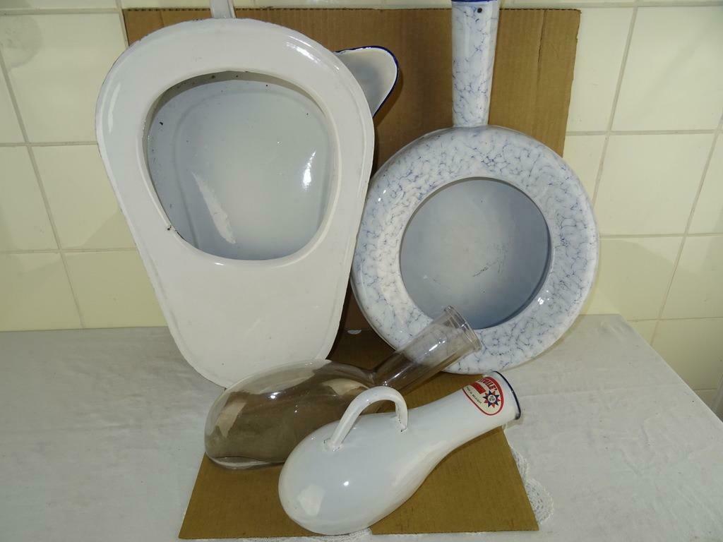 Antiek medisch object 4x ondersteek urinaal ook los te koop, Ophalen of Verzenden