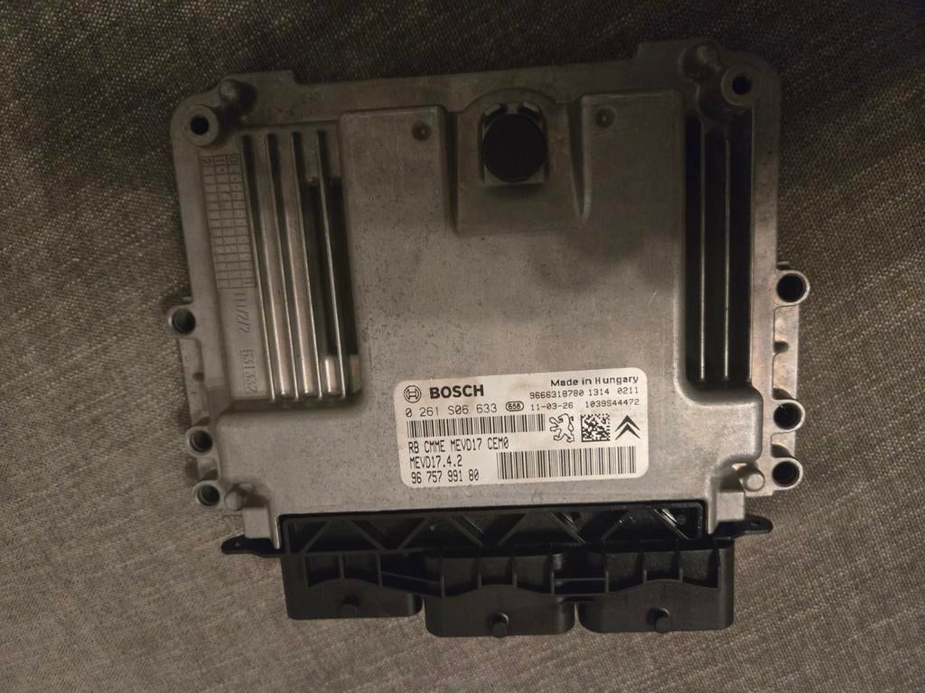 Cherche boîtier gestion moteur peugeot rcz 1.6 thp 200cv, Enlèvement, Peugeot
