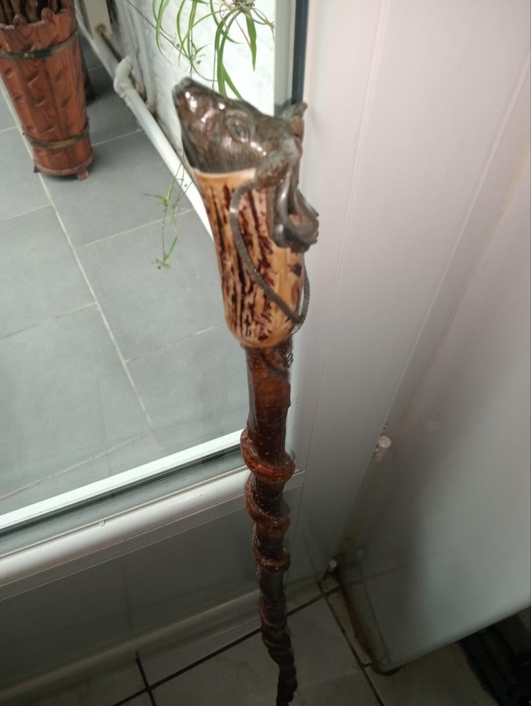 Canne tortueux cerf 104 cm