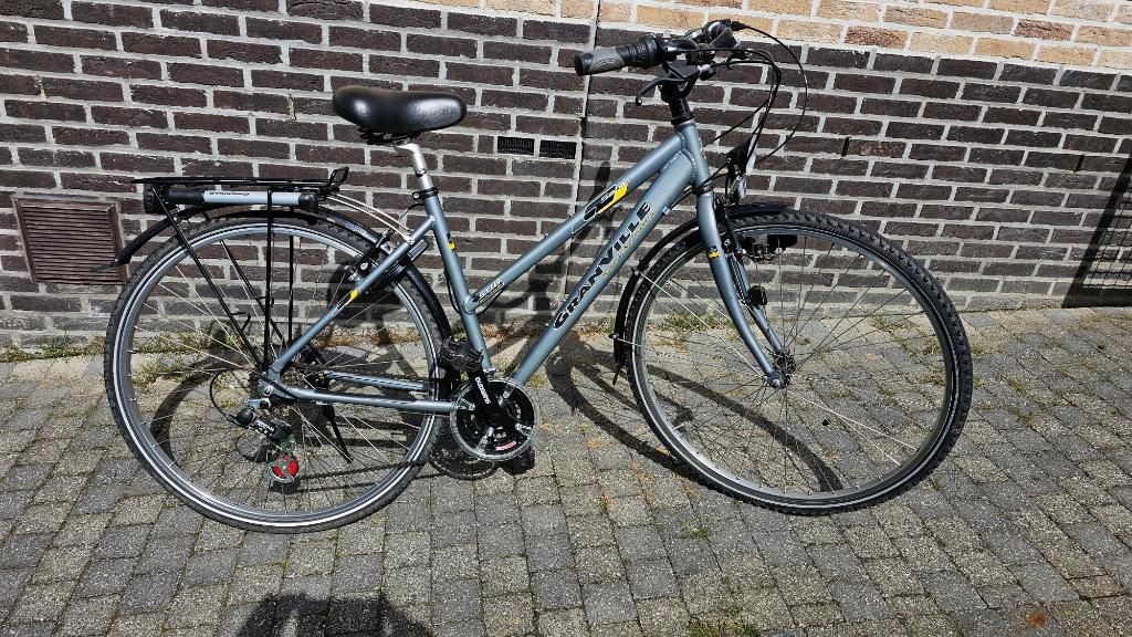 Vélo pour femmes de Granville peu utilisé, Vélos & Vélomoteurs, Autres marques, Vitesses, Frein sur jante, Comme neuf