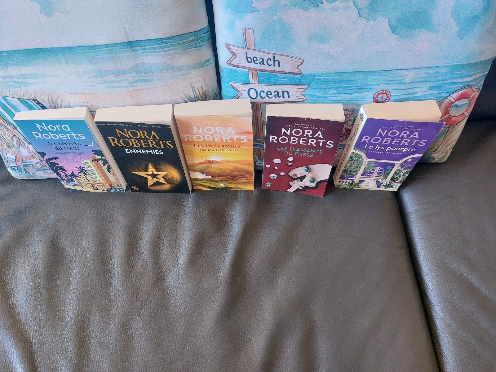 Nora Roberts 5 livres en parfait état, Livres, Enlèvement, Comme neuf