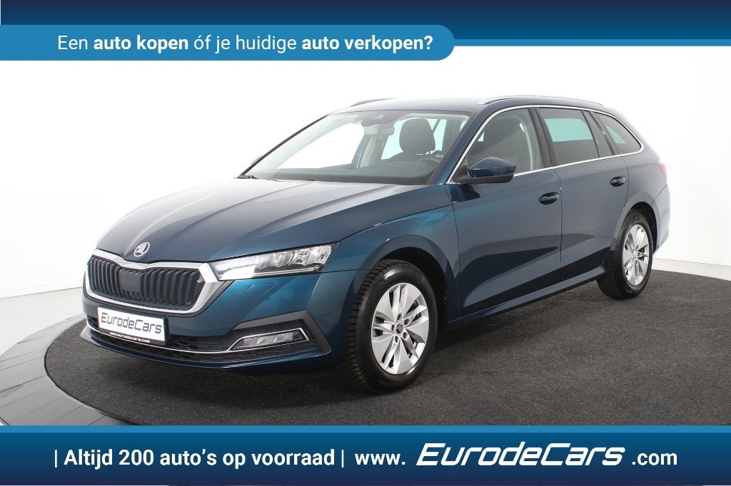 Skoda Octavia Combi Clever *1ste Eigenaar*Navigatie*, Stof, Blauw, Bedrijf, 5 deurs