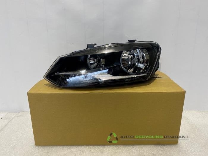 Phare gauche d'un Volkswagen Polo, Autos : Pièces & Accessoires, Neuf, Volkswagen, -, -
