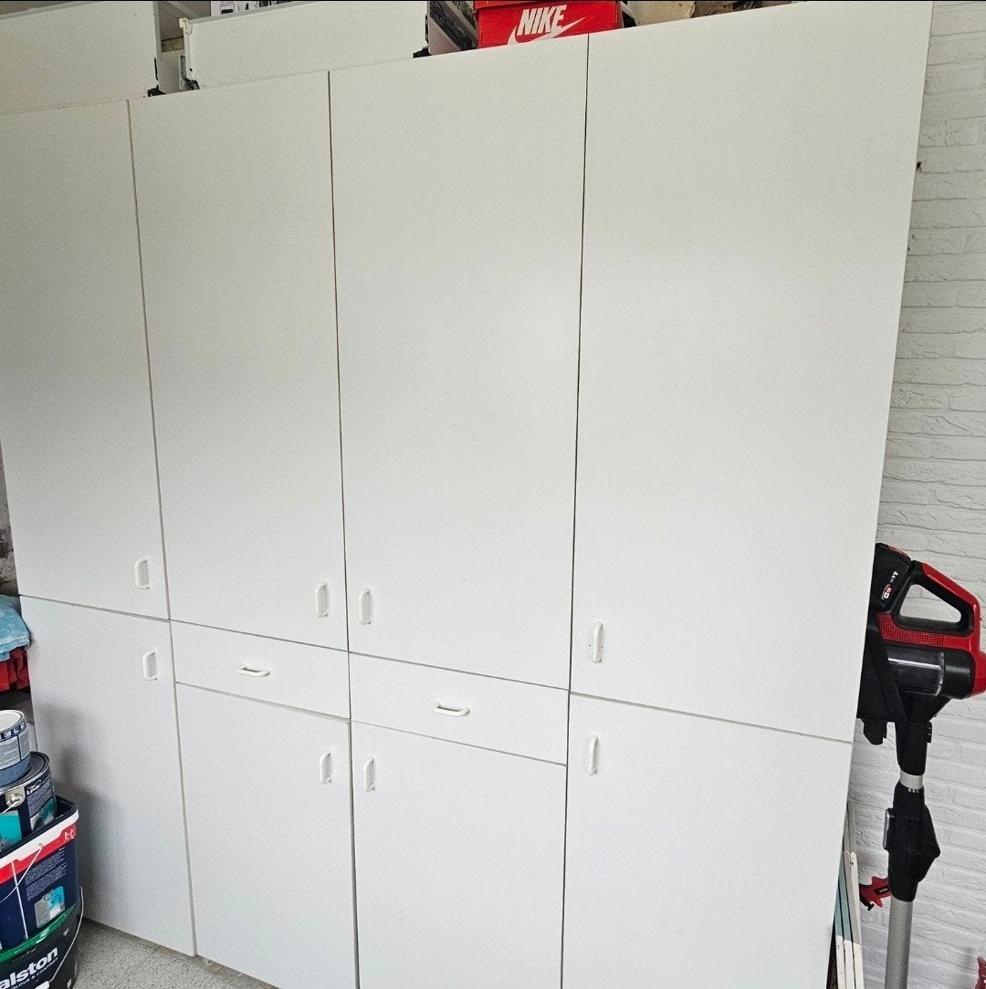 Zeer praktische opbergkast, Huis en Inrichting, Kasten | Roldeurkasten en Archiefkasten, Ophalen, Gebruikt, 200 cm of meer, 200 cm of meer
