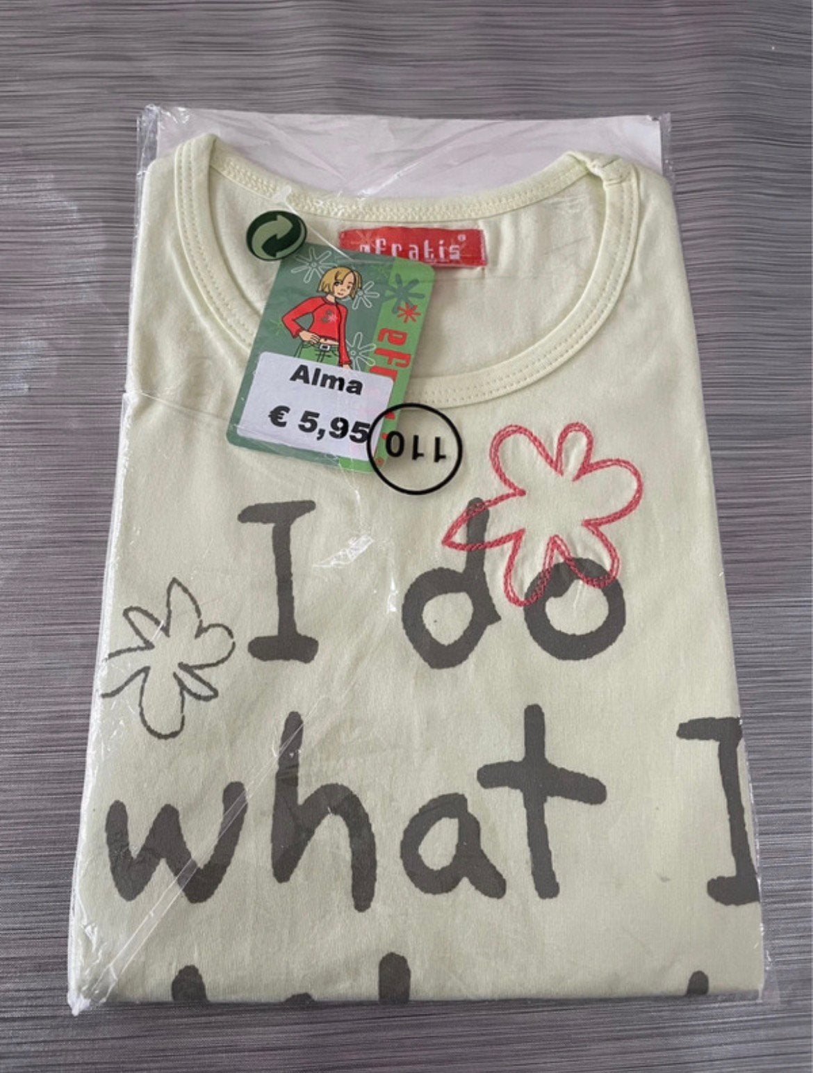 Nog verpakt t-shirt geel maat 110 4-5 jaar, Ophalen of Verzenden, Nieuw, Meisje, Shirt of Longsleeve