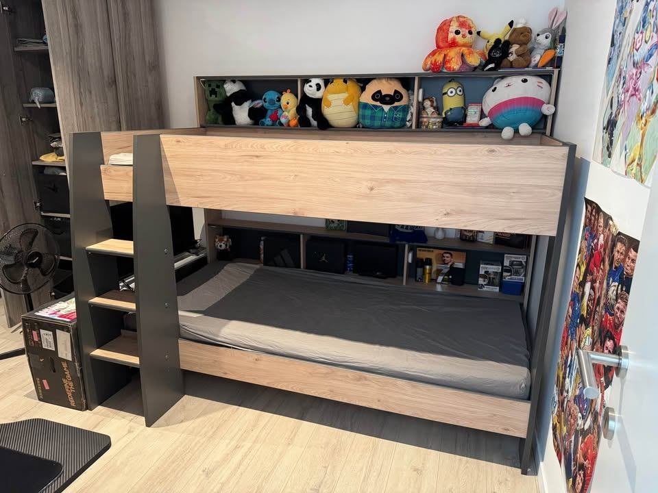 Stapelbed goede staat + 2 gratis matrassen, Ophalen, Gebruikt, Stapelbed