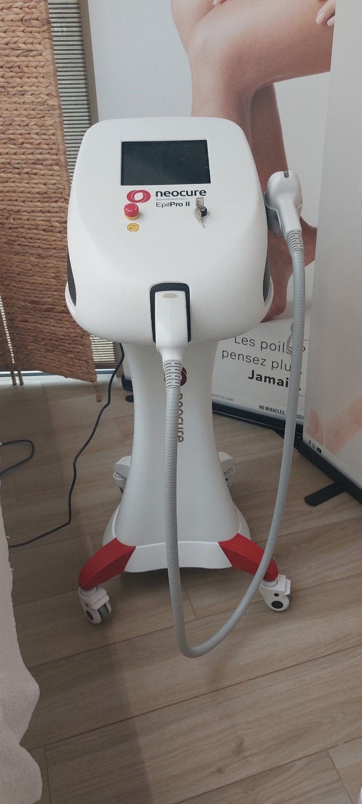 lasers de dépilation et 1 appareil d'hydromicrodermabrasion, Handtassen en Accessoires, Uiterlijk | Lichaamsverzorging, Ophalen