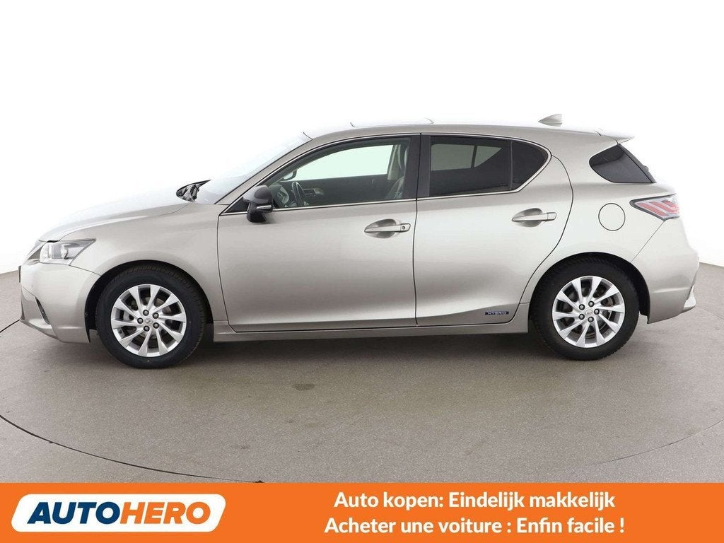 Lexus CT 200h CT 200h Executive Line (bj 2016, automaat), Gebruikt, 136 pk, Parkeersensor, 5 deurs