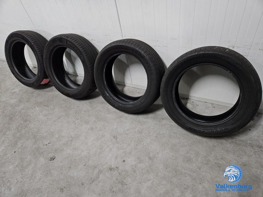 6mm! Zomerbanden 215/55R17 Goodyear Efficient Grip, 215 mm, Véhicule de tourisme, Pneus été, -