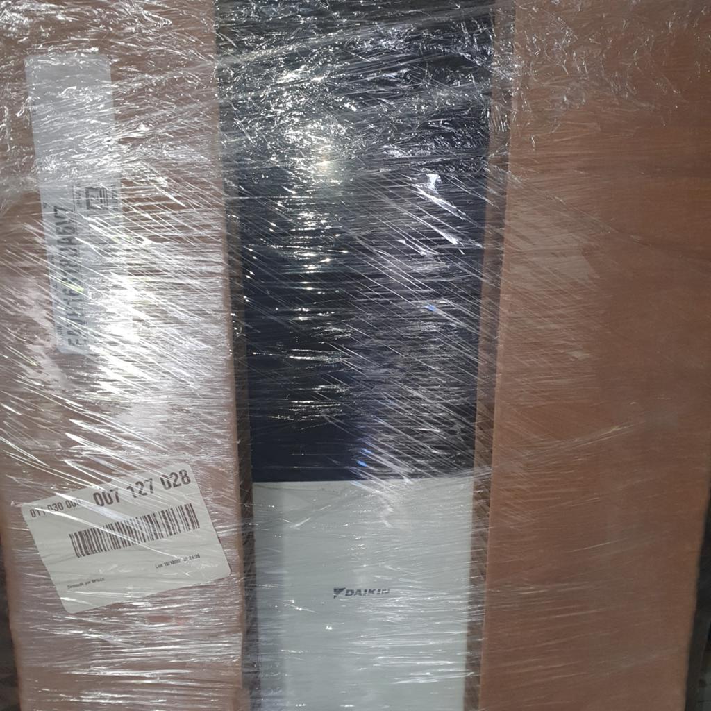 Lot de 3 pompes à chaleur daikin altherma 14kw et 16kw neufs
