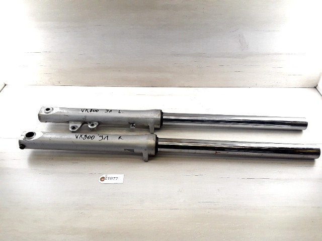 VX800 1990 - 1997 Suzuki Vork D1-40235