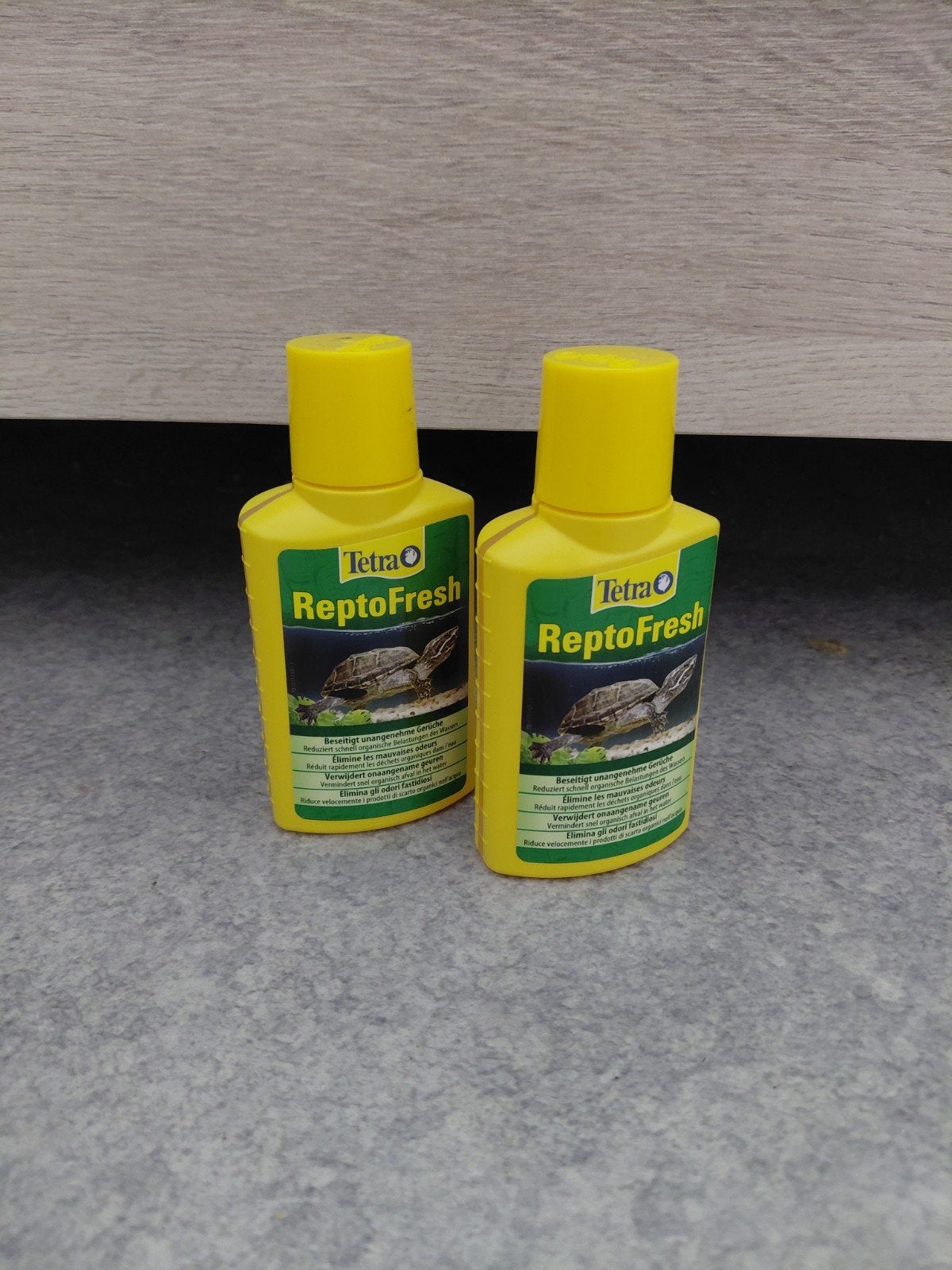 Lot de 2 produits d'entretien pour aquarium, Enlèvement, Neuf