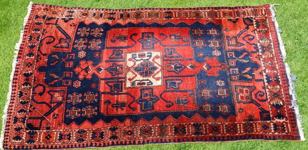 Oud oosters tapijt uit Turkmenistan - jaren 20, Ophalen