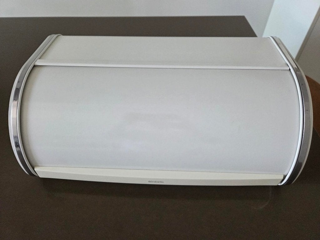 Brabantia brooddoos, Huis en Inrichting, Keuken | Keukenbenodigdheden, Zo goed als nieuw, Broodtrommel, Brabantia, Metaal, Beige