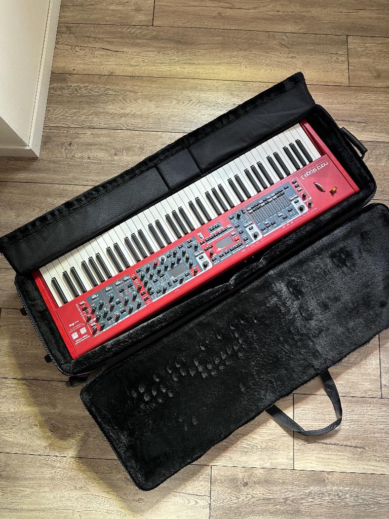 Nord Stage 3 76HP - Rouge, Musique & Instruments, Claviers, Comme neuf, 76 touches, Autres marques, Enlèvement ou Envoi
