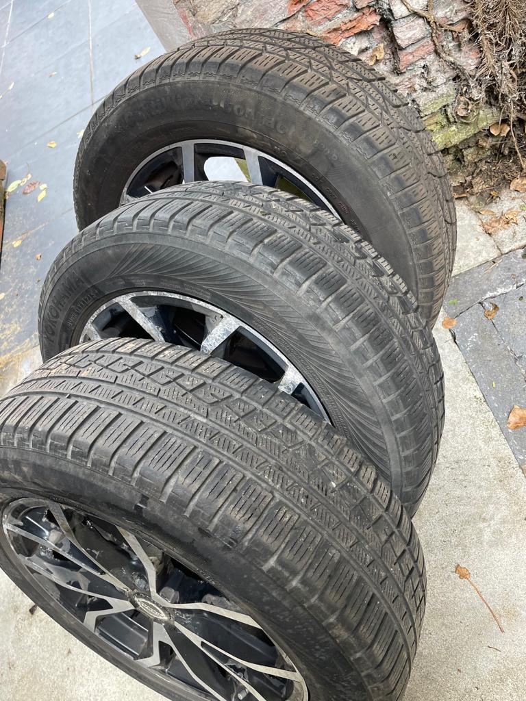 Nissan Velgen met winterbanden 215/60 R17, Auto-onderdelen, Banden en Velgen, Ophalen, Velg(en), 17 inch, Winterbanden