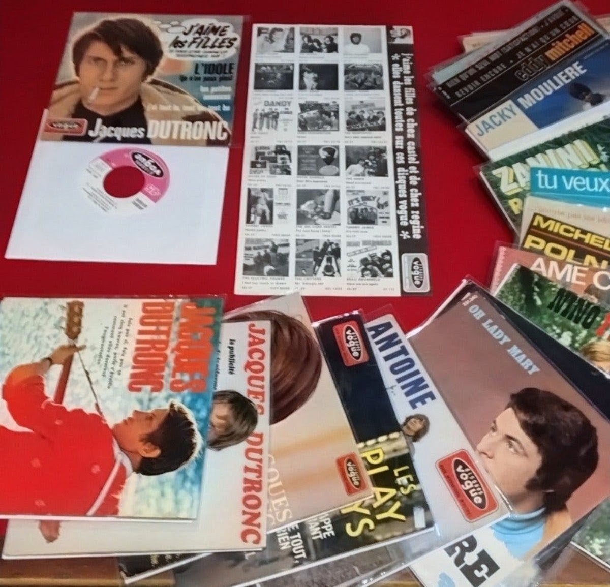 ŸÉYÉ. LOT 30 Vinyles EP 45T. 60S..Dutronc,Polnareff,Antoine, Hobby & Loisirs créatifs, Enlèvement ou Envoi