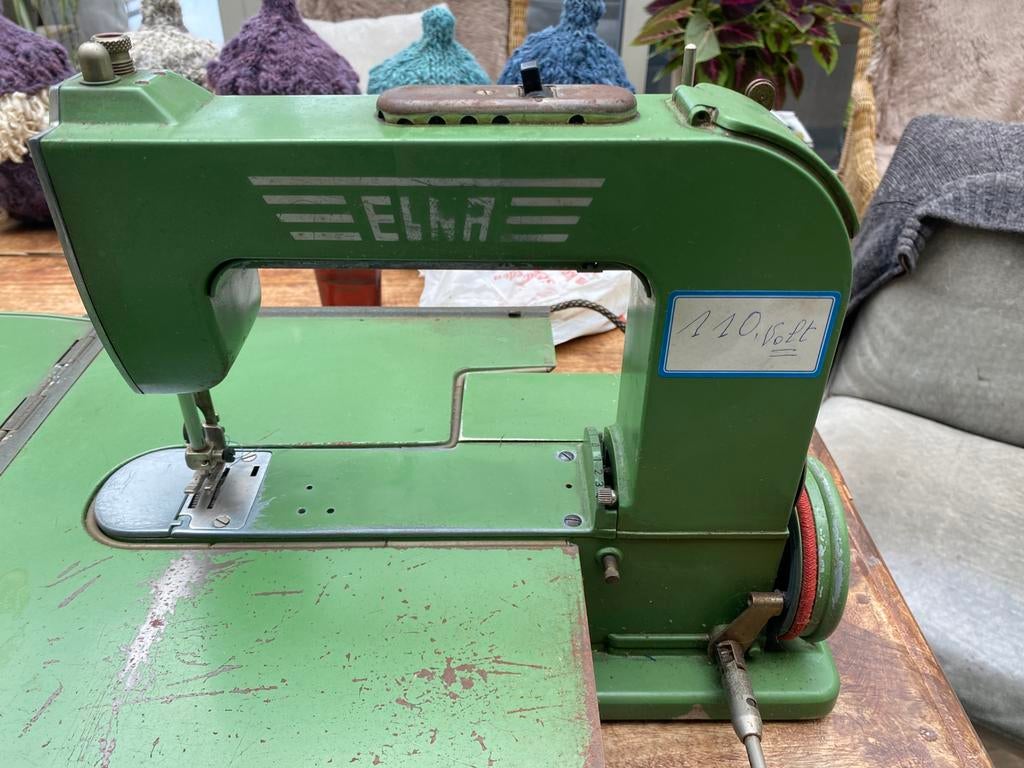 Elna Grasshopper naaimachine, Ophalen