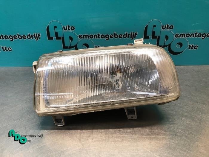 Phare gauche d'un Volkswagen Vento (Vento 91-), Autos : Pièces & Accessoires, Volkswagen, -, 3 mois de garantie, Utilisé