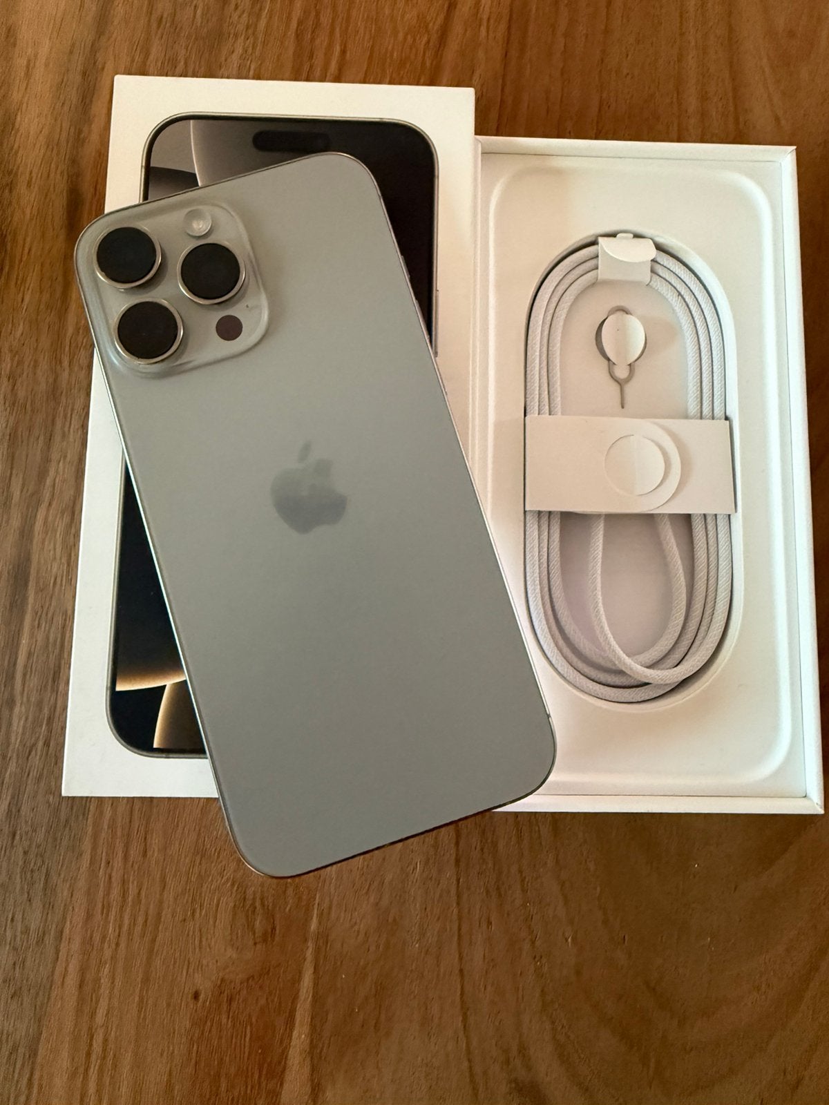 Iphone 16 pro max 256gb batterie 93%, Ophalen, Zo goed als nieuw, IPhone 16