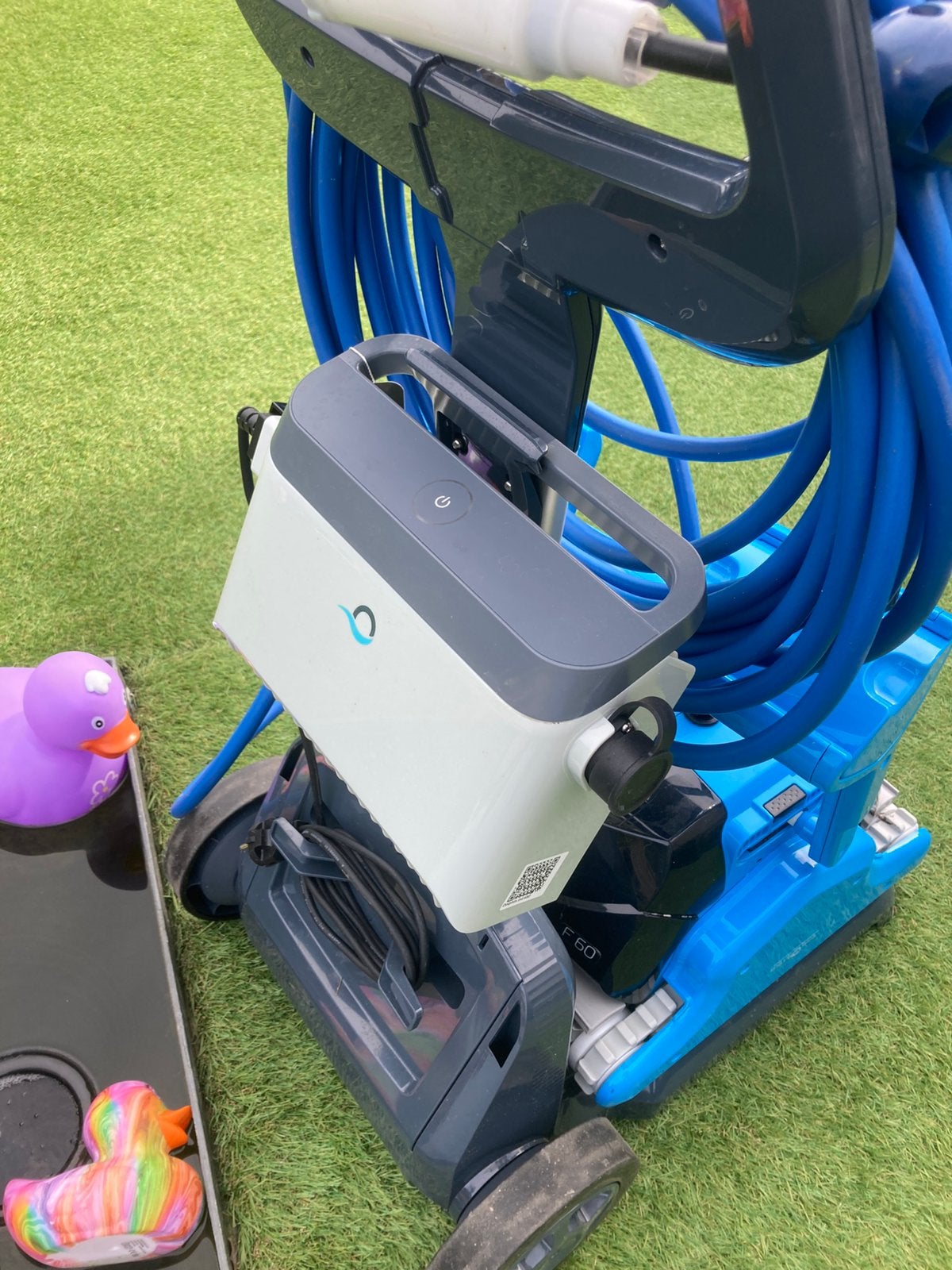 Nouveau robot de piscine Dolphin F60 !, Jardin & Terrasse, Enlèvement, Comme neuf, Autres types