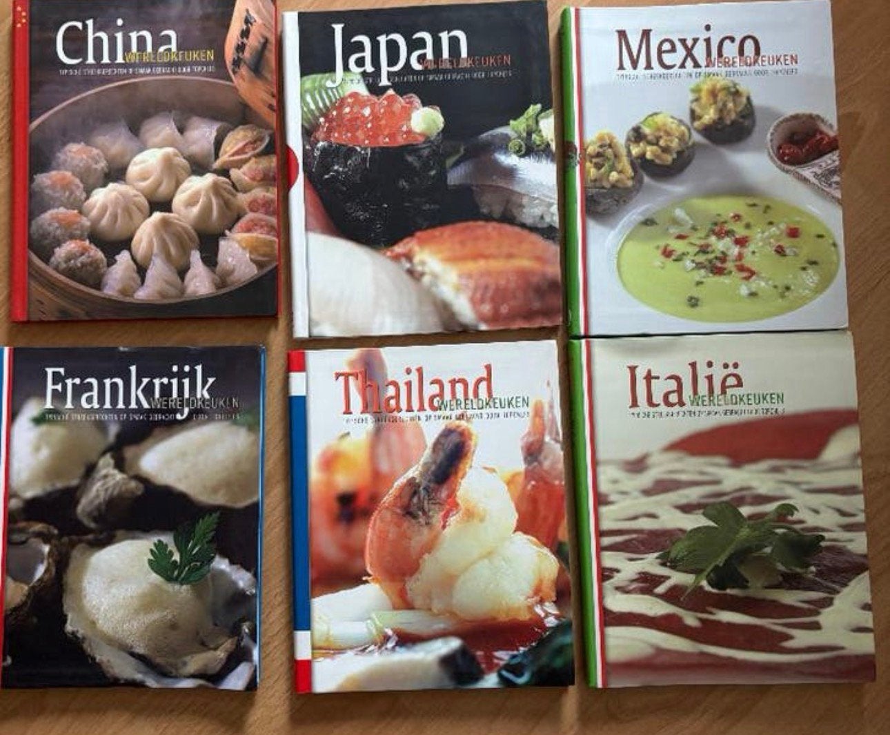 Wereld keuken 10€ voor 6 boeken China, Japan, Italië, Mexi.., Livres, Livres de cuisine, Enlèvement ou Envoi, Comme neuf, Italie